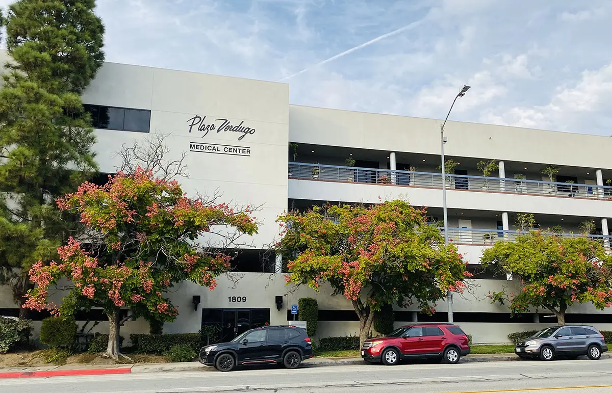 1809_Verdugo_Plaza_Verdugo_Med_Ctr